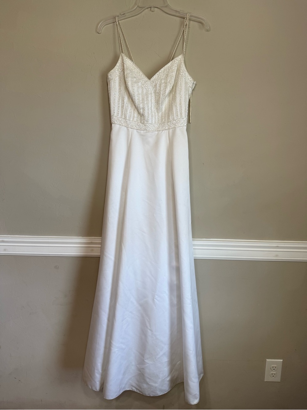 White Beaded Spaghetti Strap A-Line Wedding/Homecoming Dress